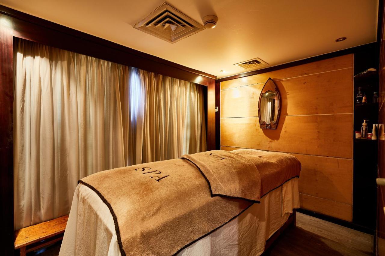 Sonesta St George Nile Cruise - Luxor To Aswan 4 Nights From Monday To Friday 호텔 외부 사진
